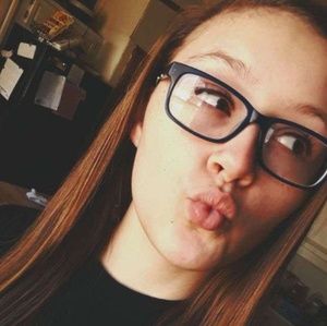 Meet your Posher, Kaylee